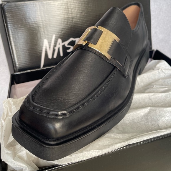 Nasty Gal 100% Leather Gold Buckle Chunky Loafers - Picture 6 of 8